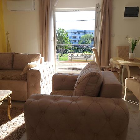 Dina Lux Apartman Jagodina Exterior photo