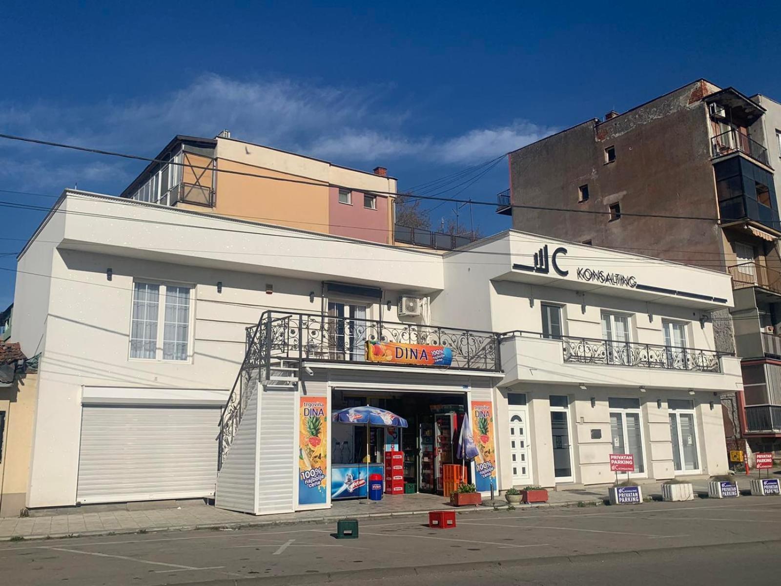 Dina Lux Apartman Jagodina Exterior photo
